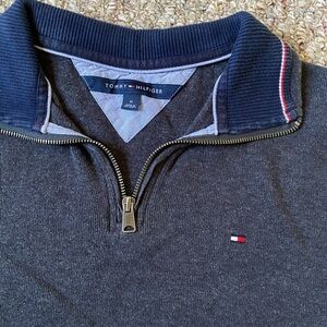 Tommy Hilfiger Men's Dark Navy Half-Zip Sweater with Contrast Collar